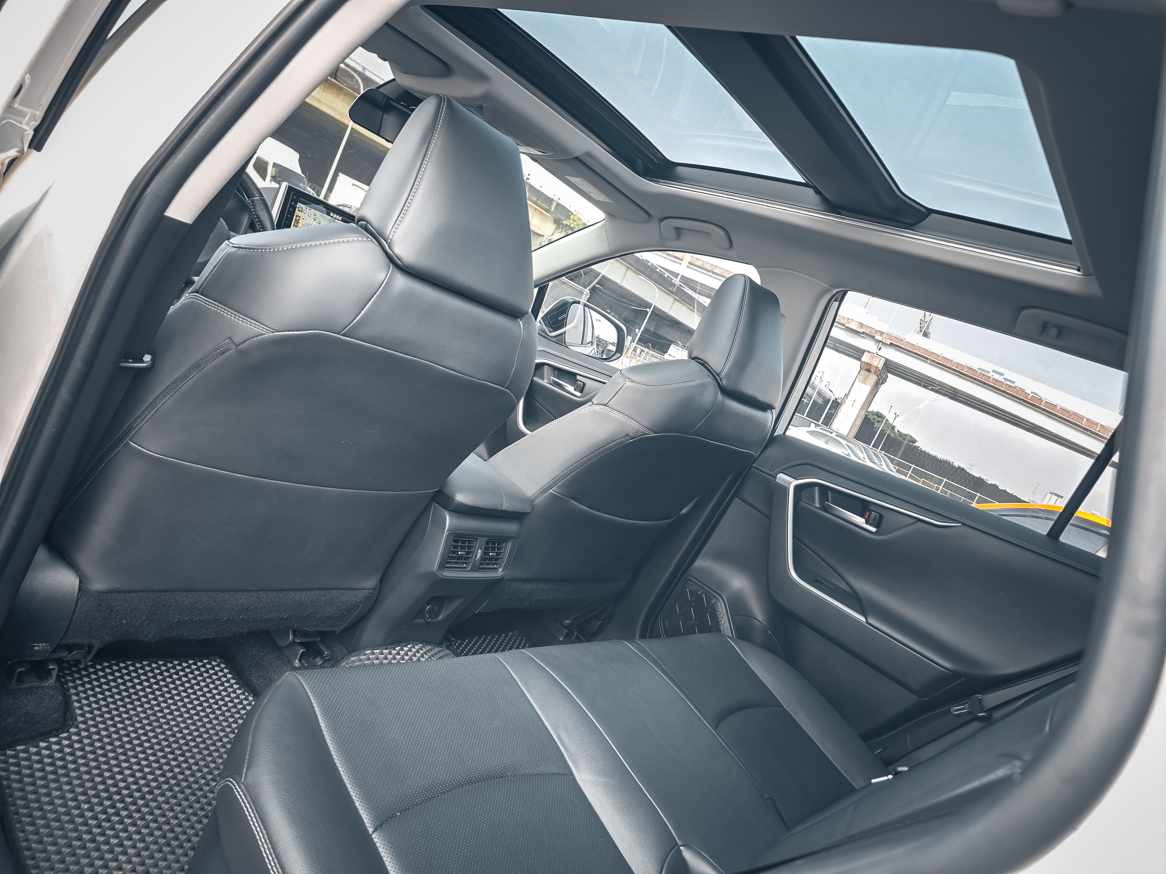 2020 Toyota Rav4油電旗艦4WD 照片 14
