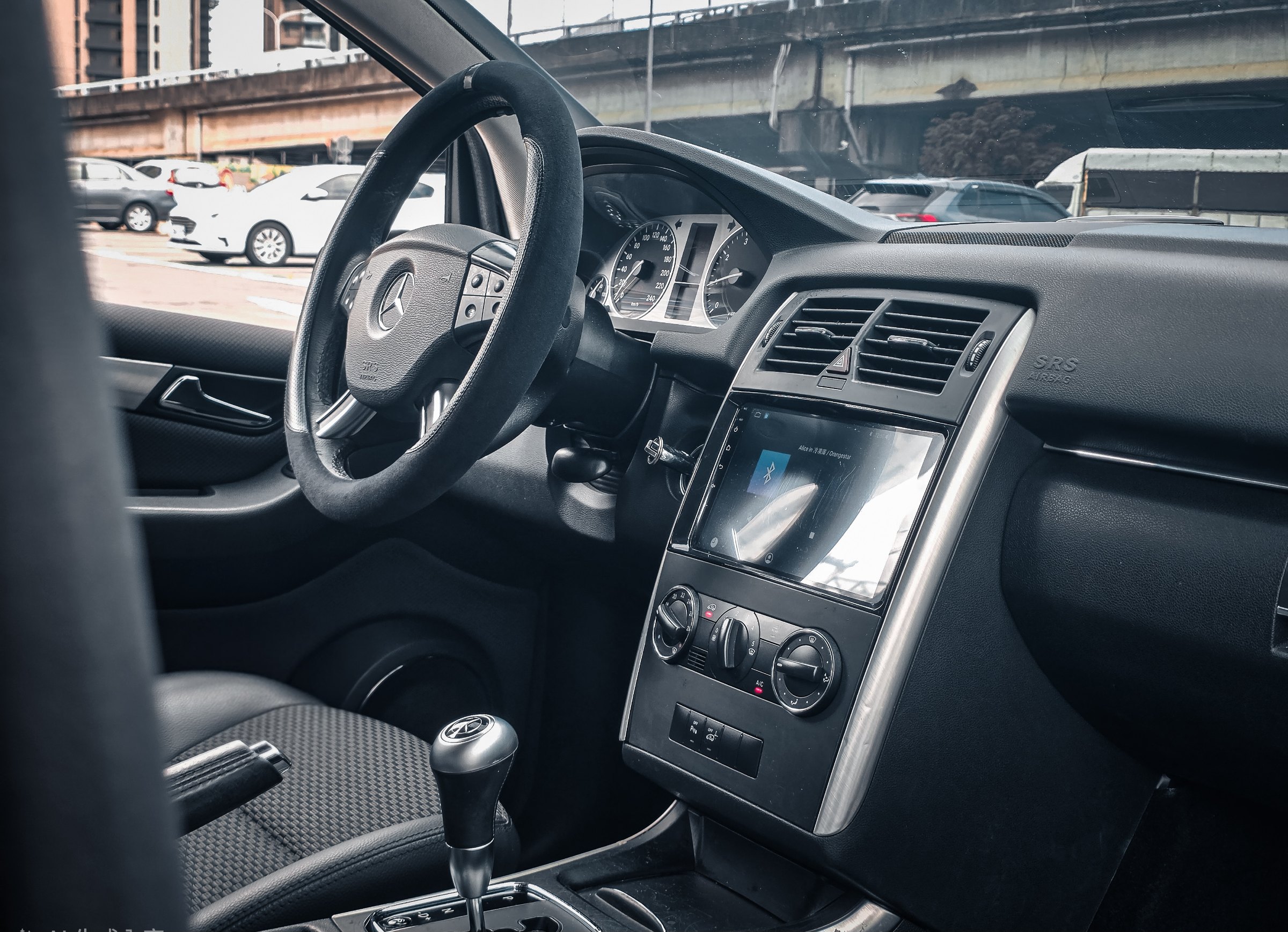 2011 benz b180 總代理 照片 9