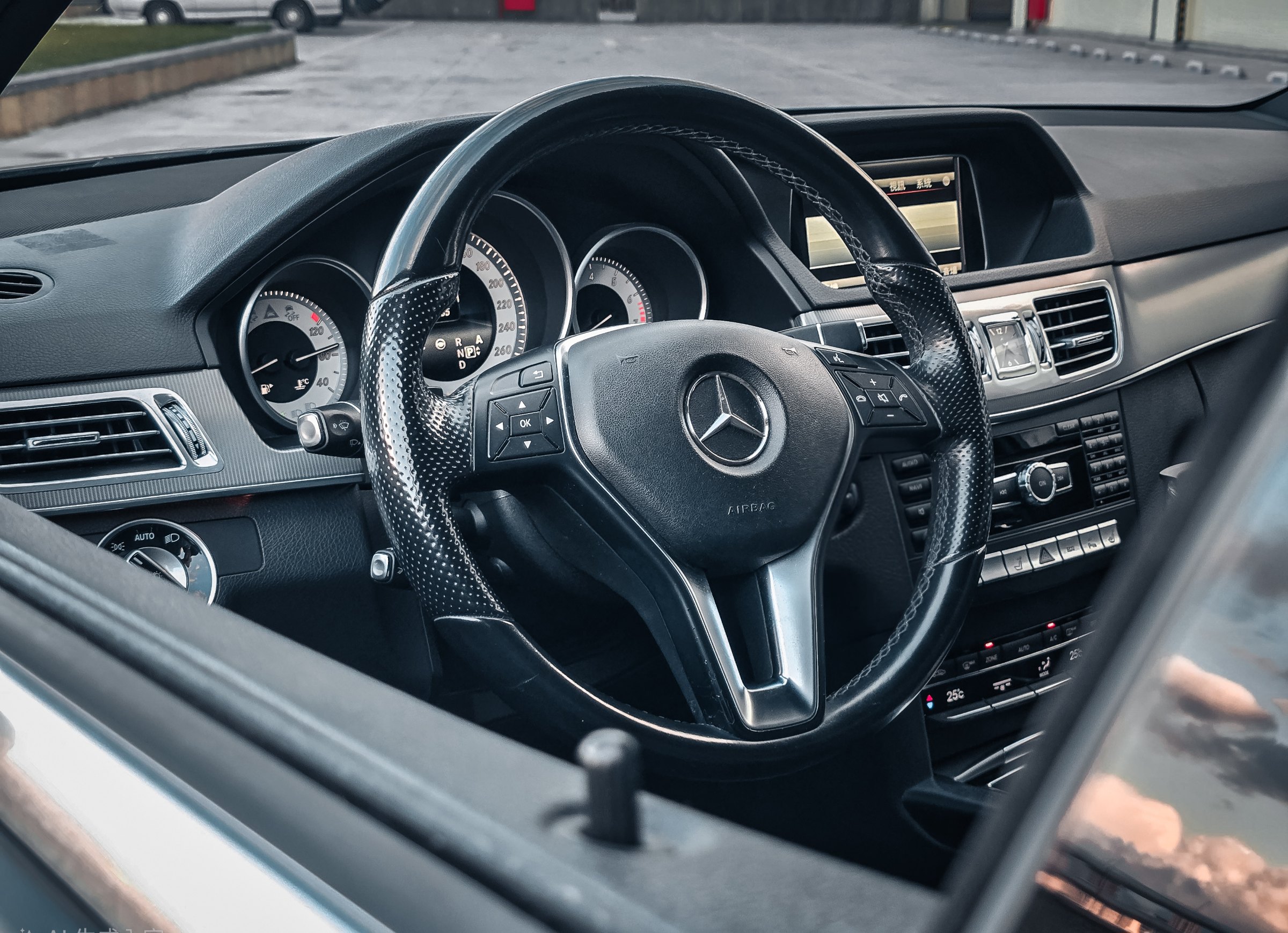 2014/15 Mercedes-Benz E300 日規 照片 4