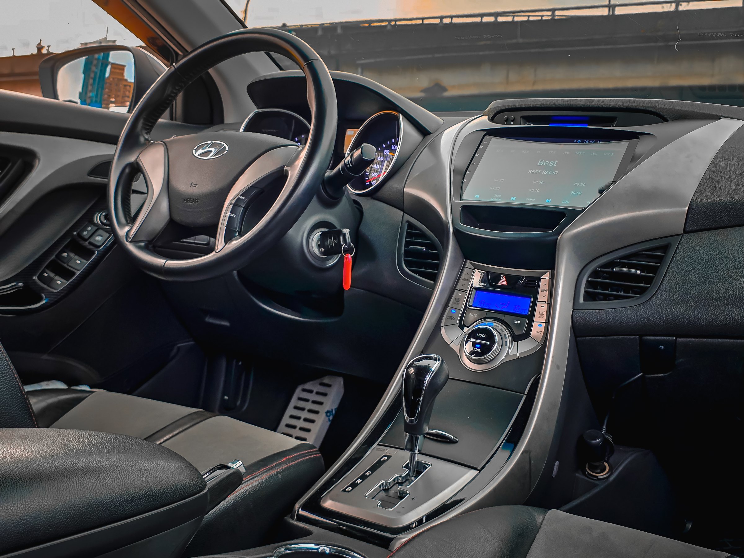 2014 Hyundai Elantra 黑潮特仕版 照片 8