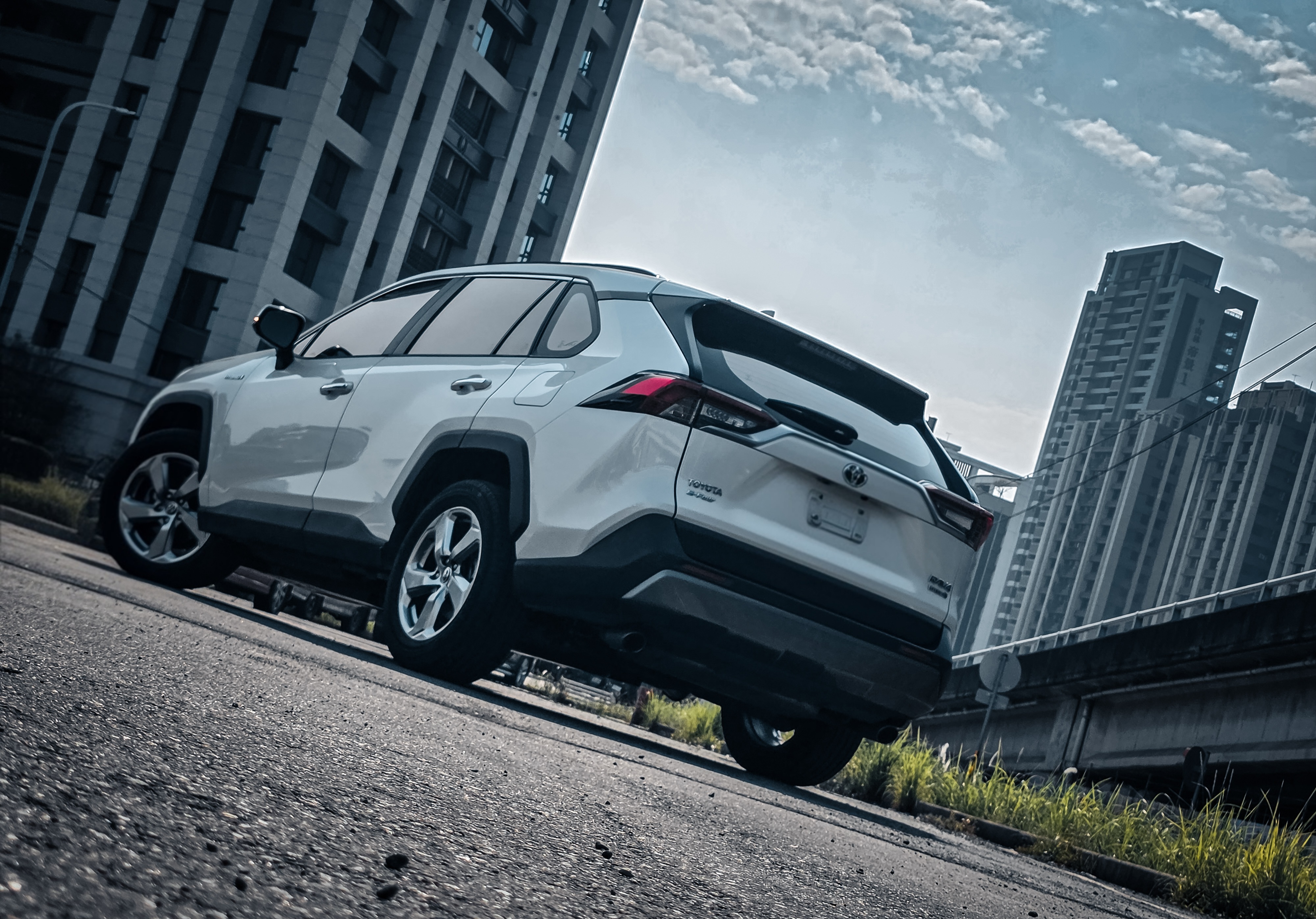 2020 Toyota Rav4油電旗艦4WD 照片 2