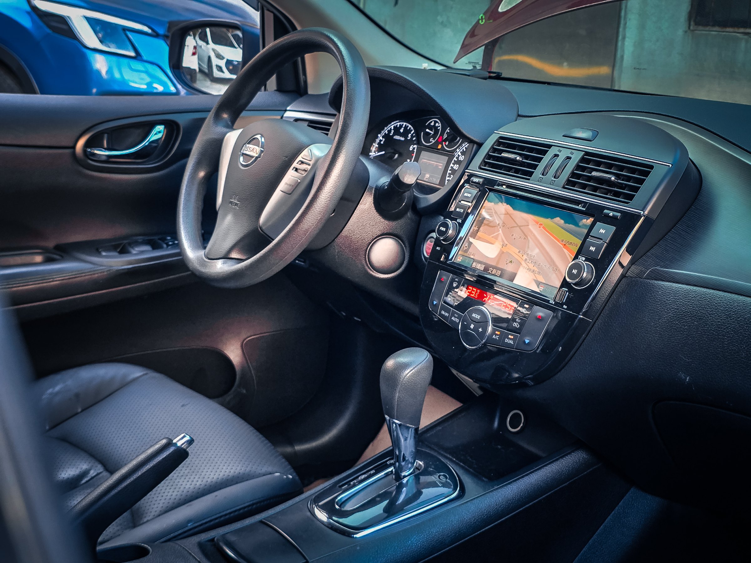 2016 Nissan Tiida 豪華影音版 照片 9