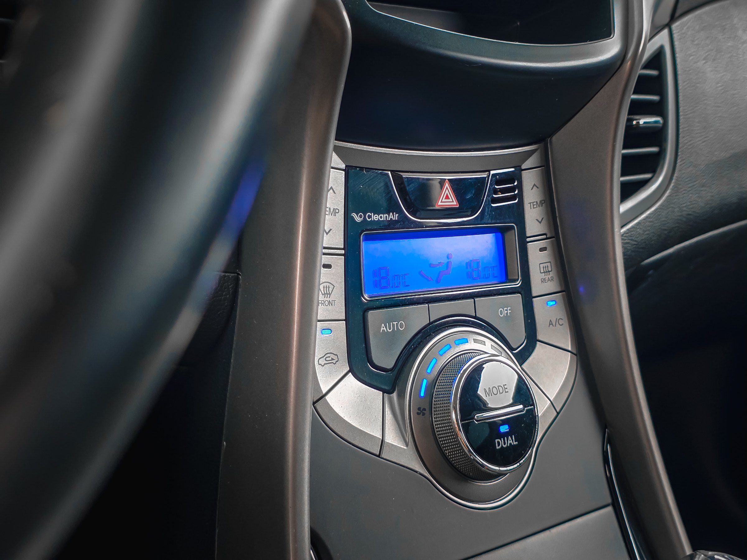 2014 Hyundai Elantra 黑潮特仕版 照片 6