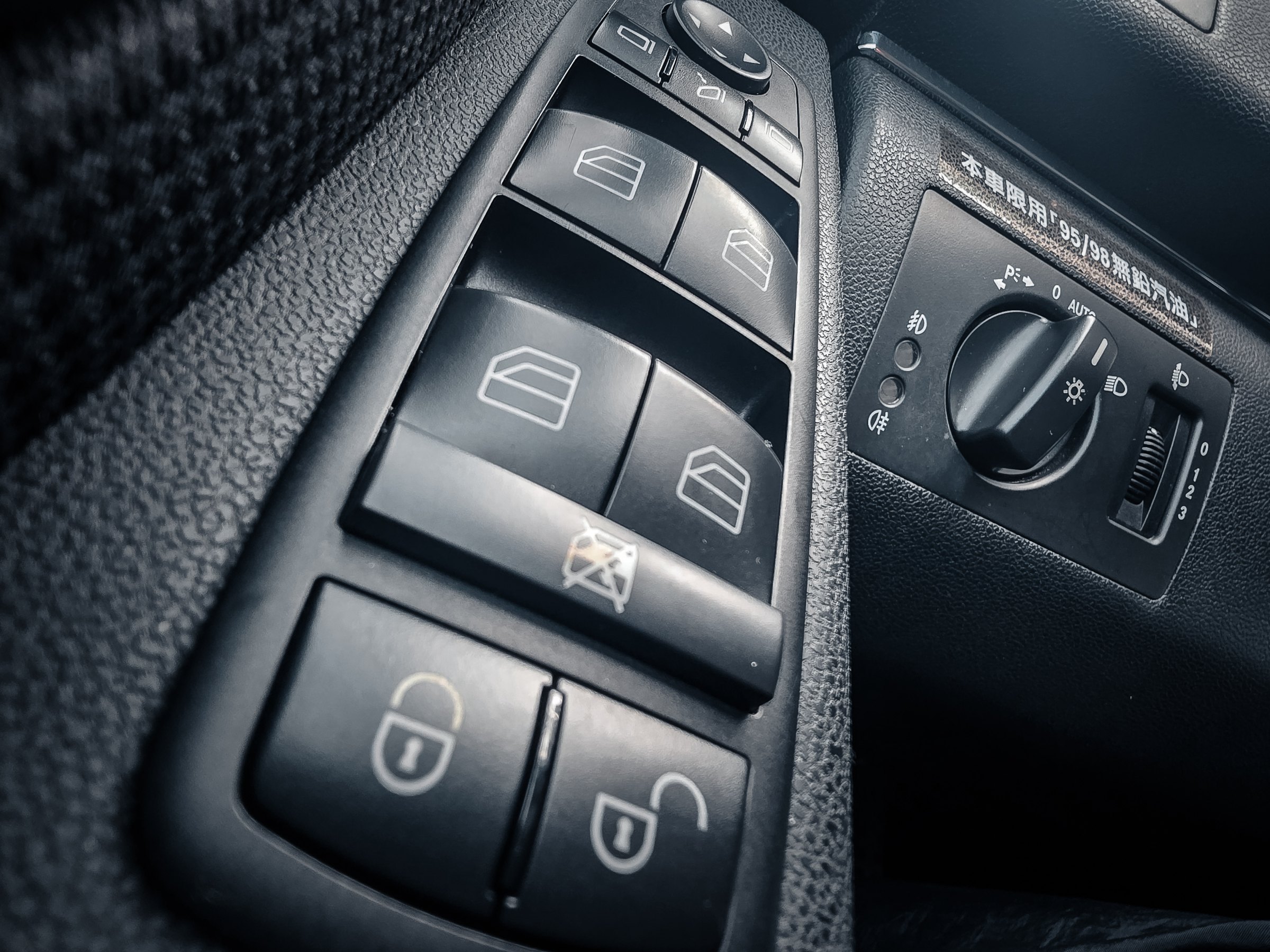 2011 benz b180 總代理 照片 5