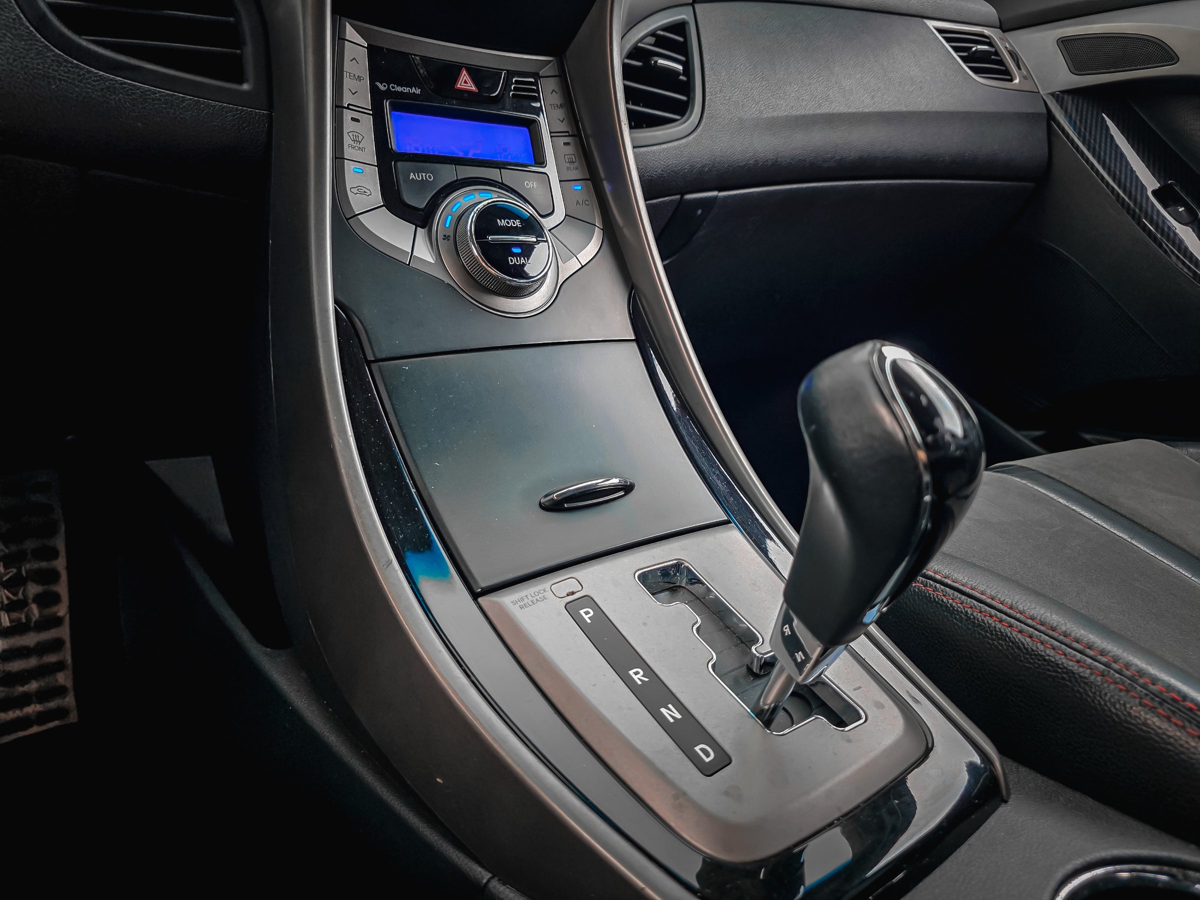 2014 Hyundai Elantra 黑潮特仕版 照片 7