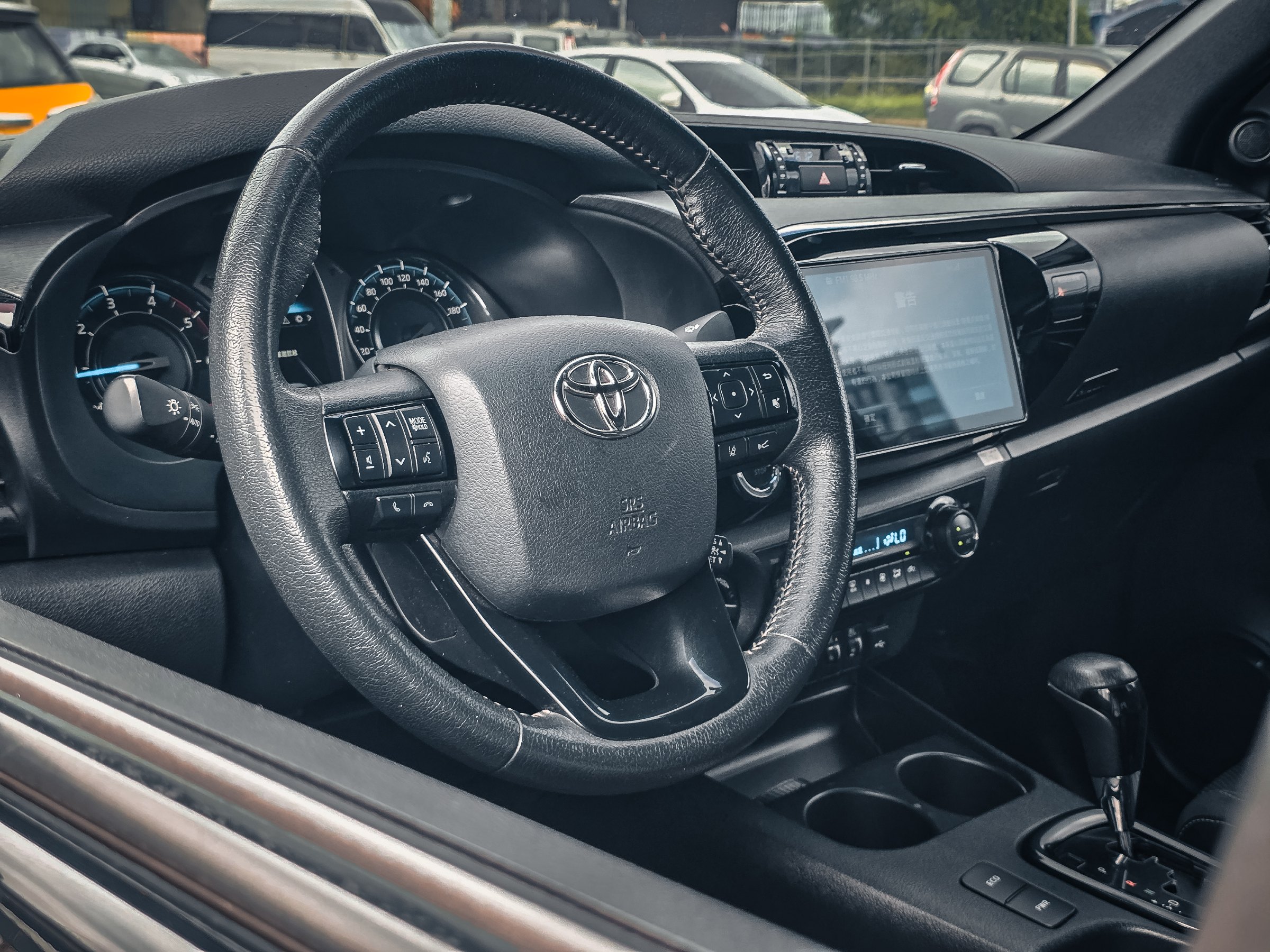 2022 toyota Hilux 2.8 柴油 照片 3