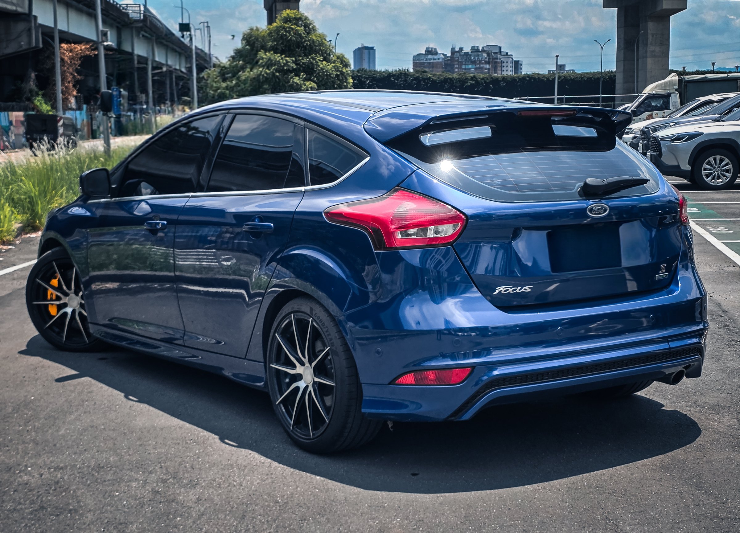 2016 Ford Focus 照片 2