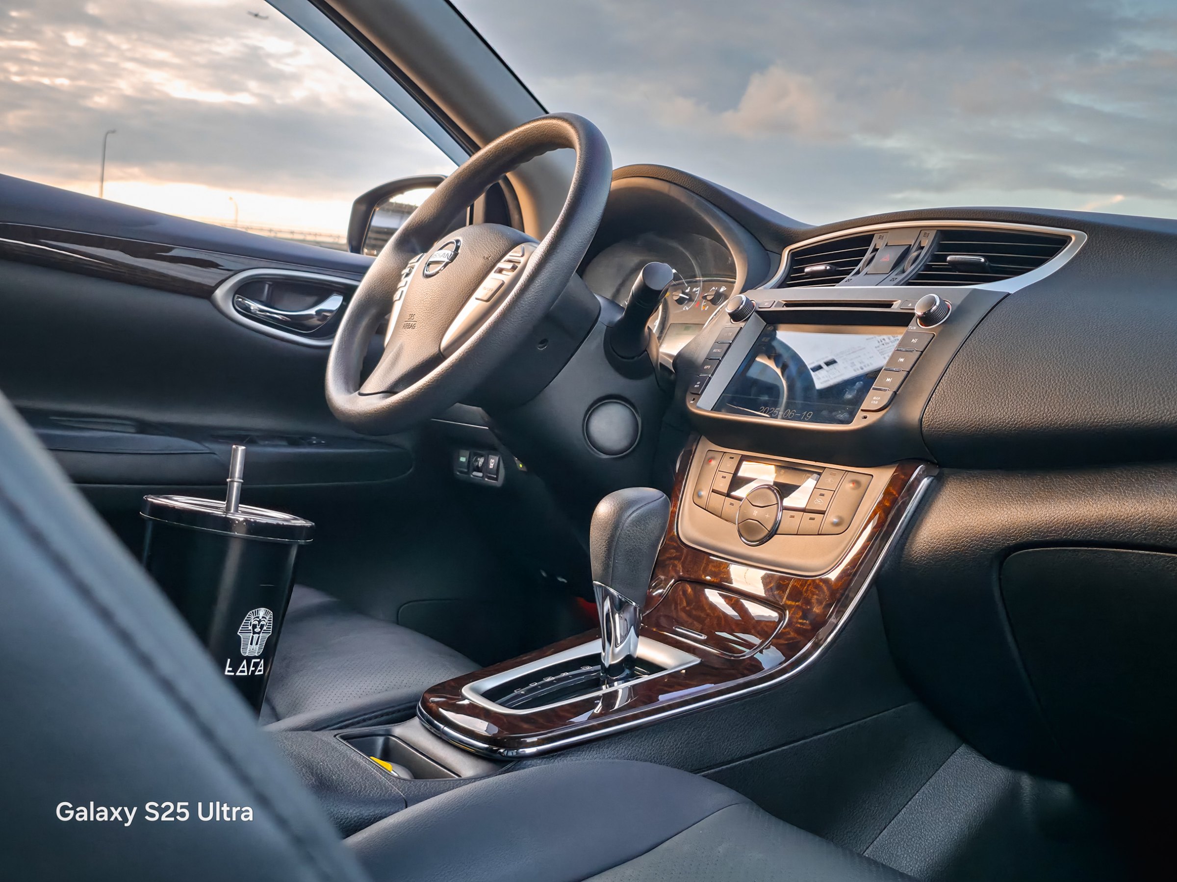 2017 Nissan Sentra 照片 11