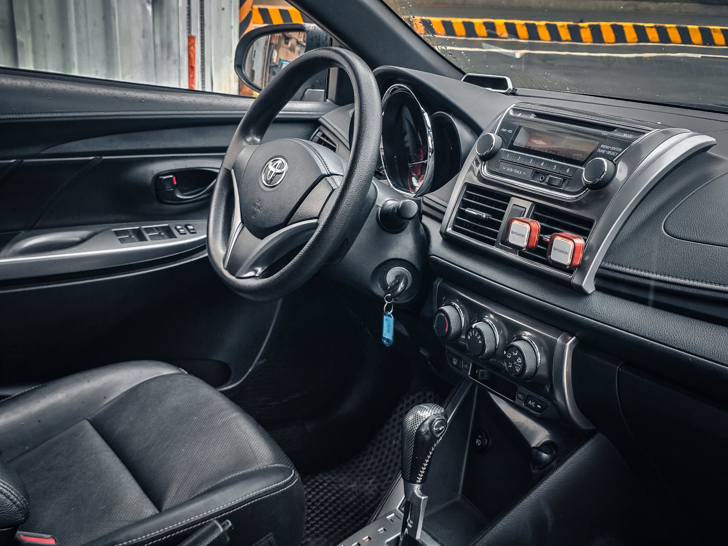 2016 toyota yaris 經典版 照片 7